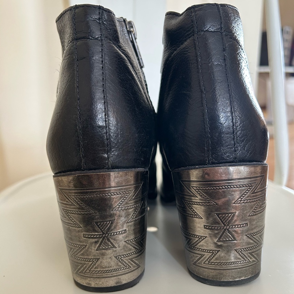 Frye NORA OMAHA bootie with vintage metal
